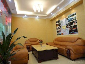 Yangshuo Hao Ting Business Hotel Exterior photo